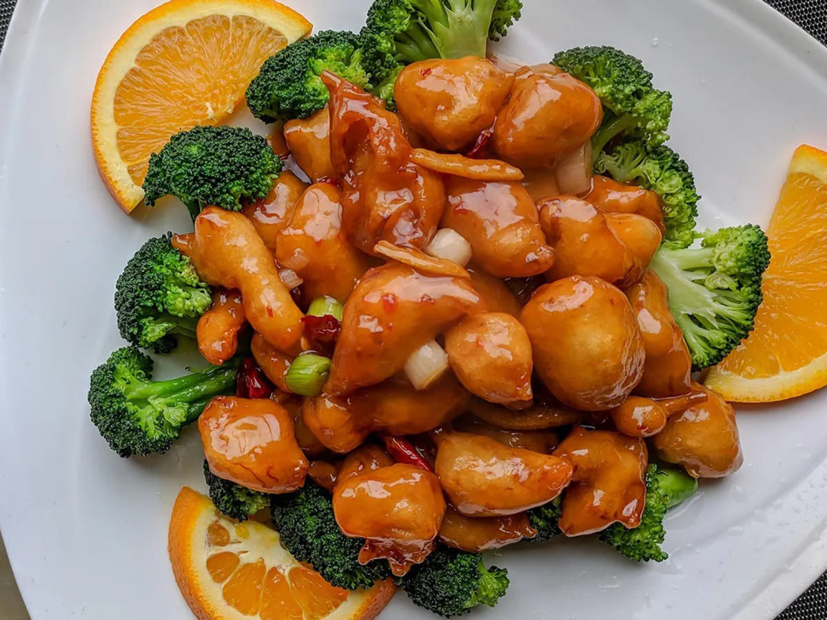 Orange Chicken at Spice Spring Restaurant，a Chinese Restaurant in Cleveland